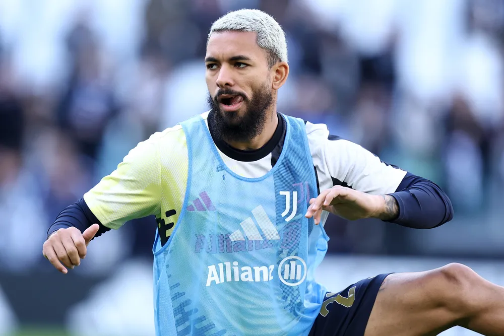 Nottingham Forest, Douglas Luiz va ko dopo 14': Juve allertata