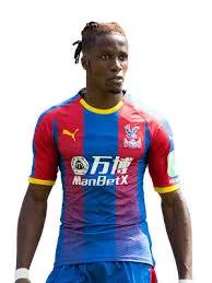 Calciomercato Roma, Vieira parla di Zaha: "È felice in questo club"