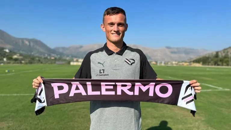 Ufficiale Palermo, colpo Henderson